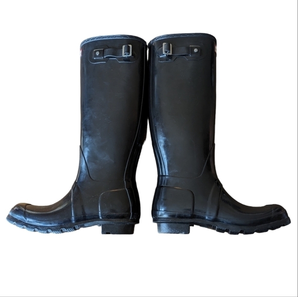 Hunter Black Women's Winter & Rain Boots - Picture 2 of 9